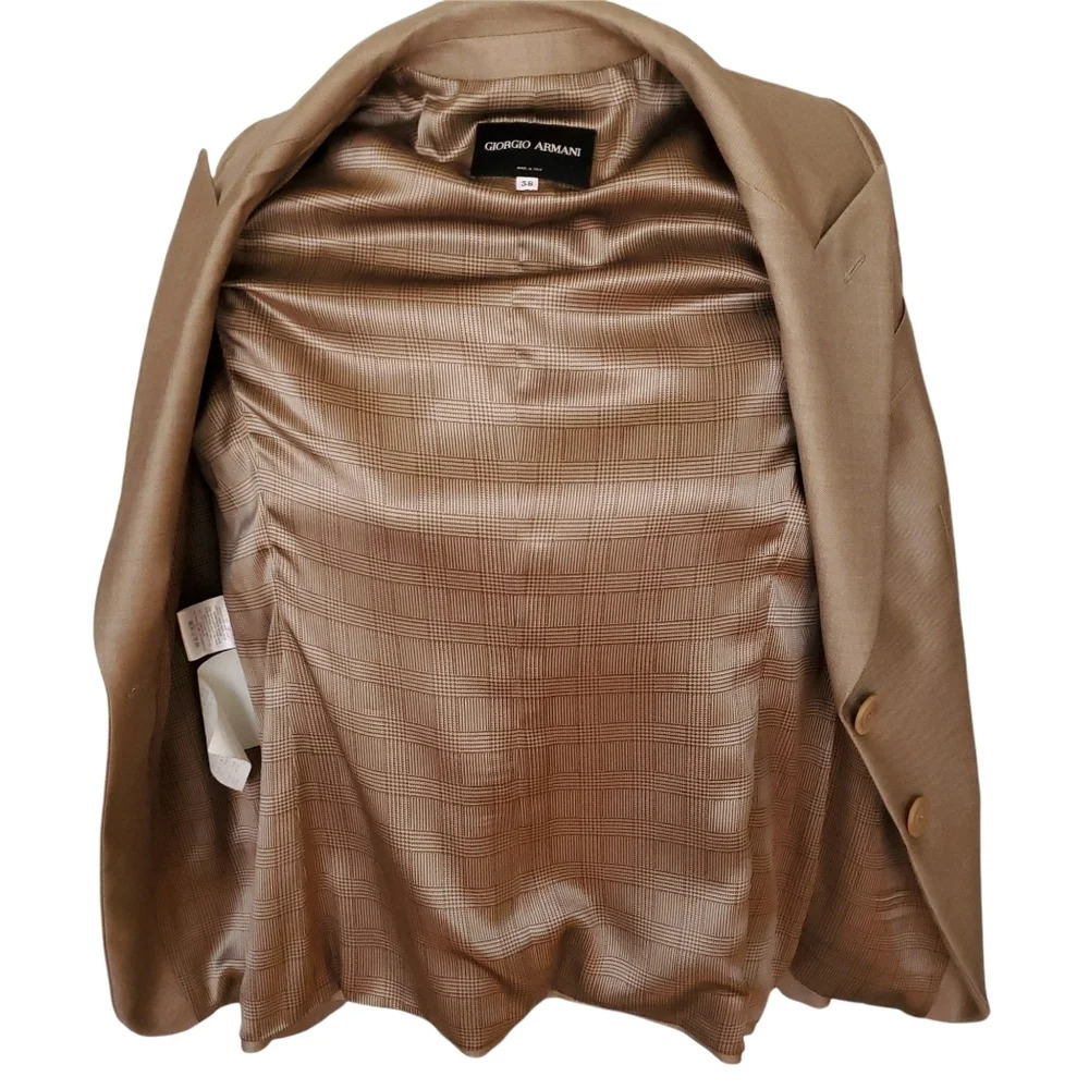 Giorgio Armani Wool Silk Blazer Womens Size 38 Beige Tan Lined Jacket 2 Button - Picture 6 of 16